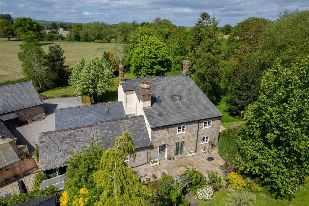 Maesbury, Oswestry 4 bed detached house £640,000