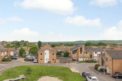 63 Olympia Way, Whitstable, CT5 3FF