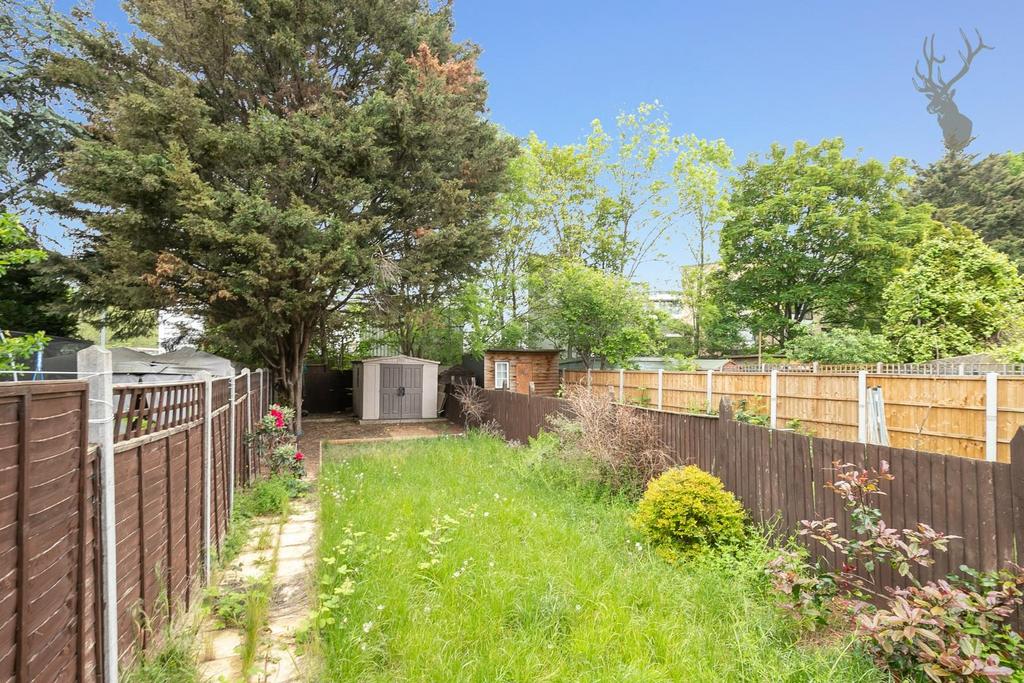 Empress Avenue, Chingford E4 5 bed house for sale £625,000