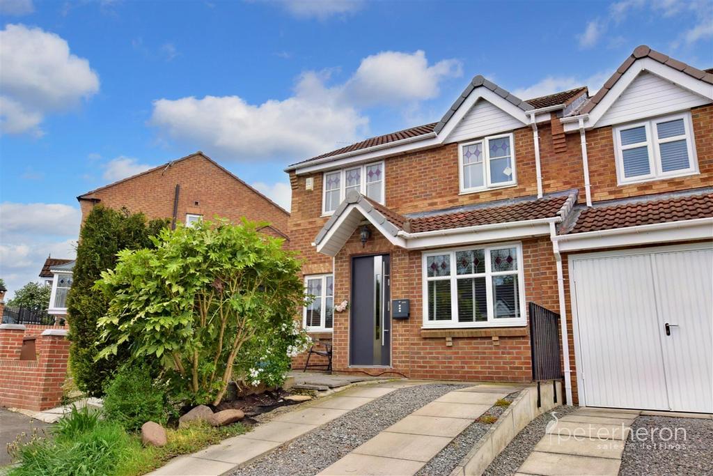 Calthwaite Close, Hylton Castle... 3 bed semidetached house £169,950