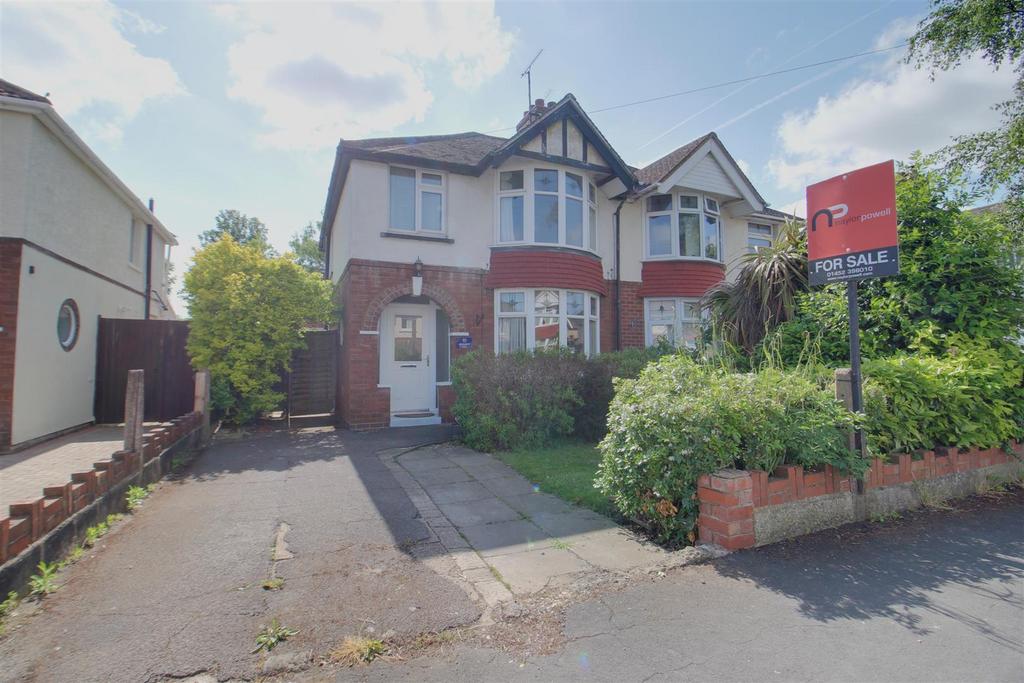 Grasmere Road, Longlevens, Gloucester 3 bed semidetached house for