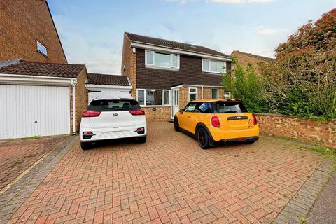 143 Hunter Drive, Bletchley, Milton Keynes, MK2 3NG
