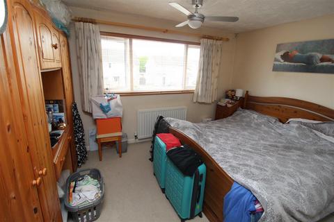 143 Hunter Drive, Bletchley, Milton Keynes, MK2 3NG