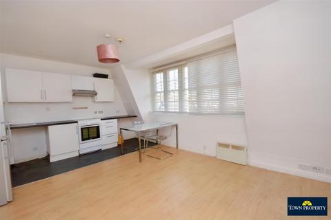 1 bedroom flat for sale, Grove Road, Eastbourne