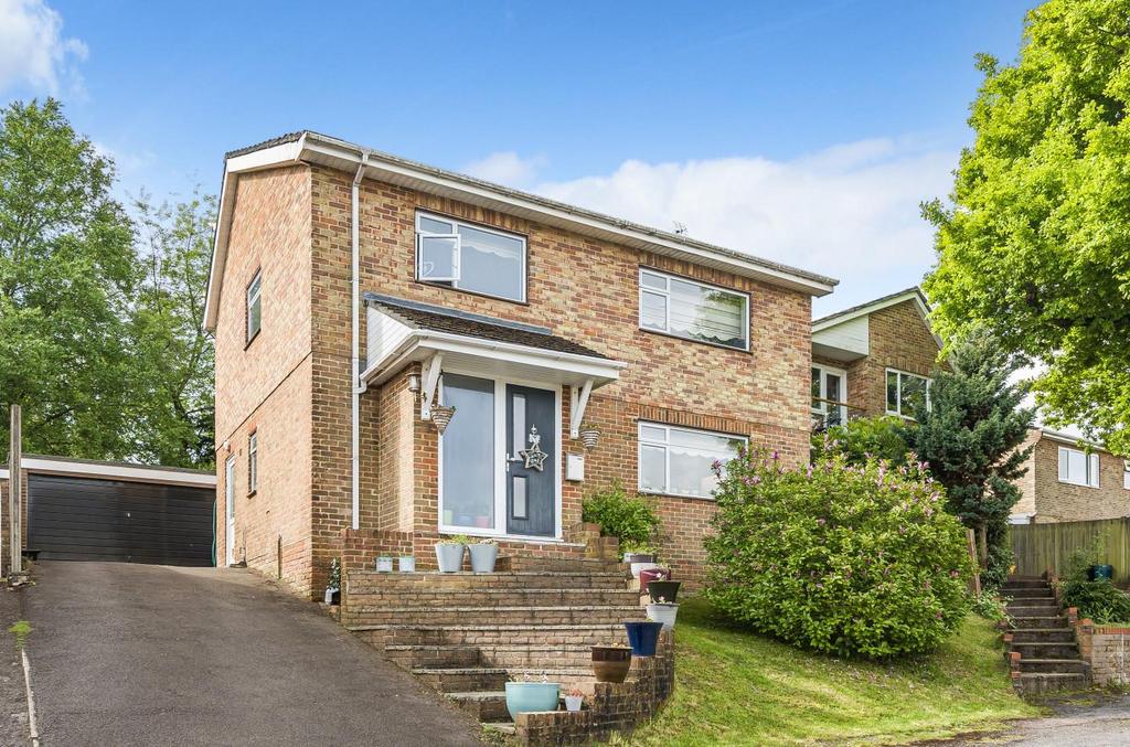 Westwood Gardens, Hiltingbury, Chandlers Ford 4 bed detached house for
