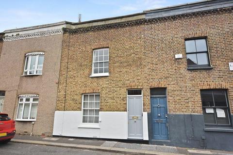 3 bedroom terraced house for sale - Landor Walk, London