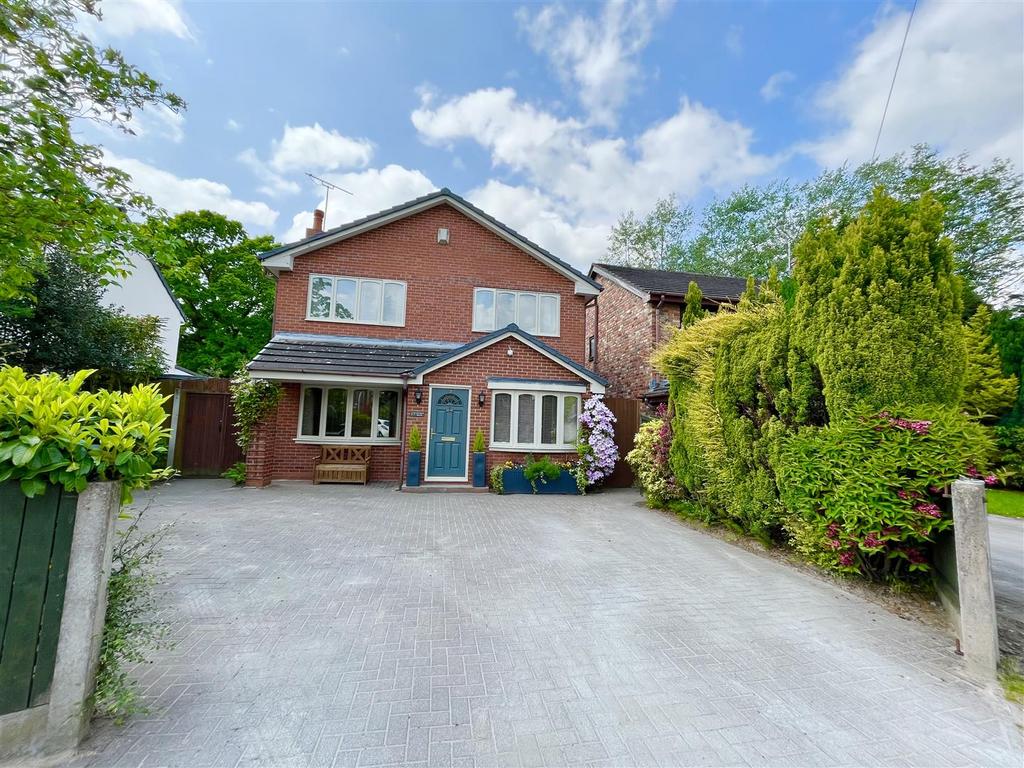 Lincoln Road, Wilmslow 4 bed detached house for sale £649,950