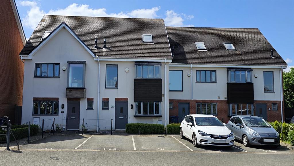 Owthorpe Road, Cotgrave 3 bed townhouse for sale £259,950
