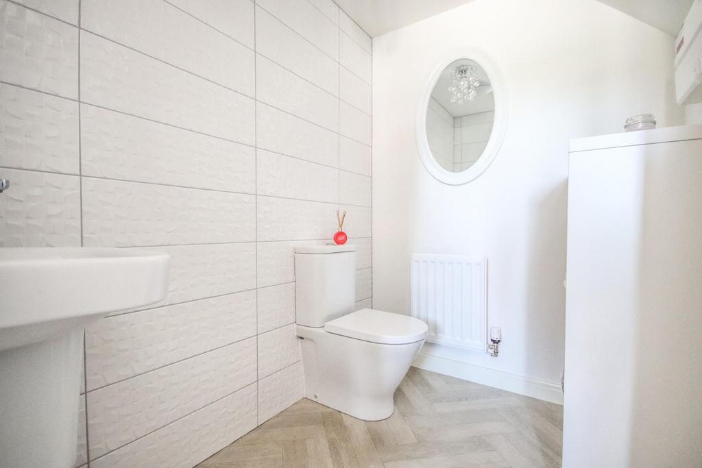 Ground Floor Cloakroom W.C