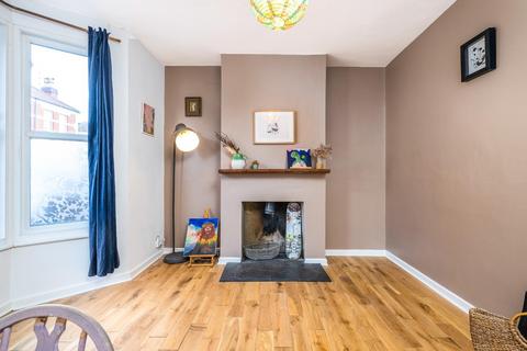 64 Barratt Street, Bristol, BS5 6DF