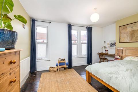 64 Barratt Street, Bristol, BS5 6DF