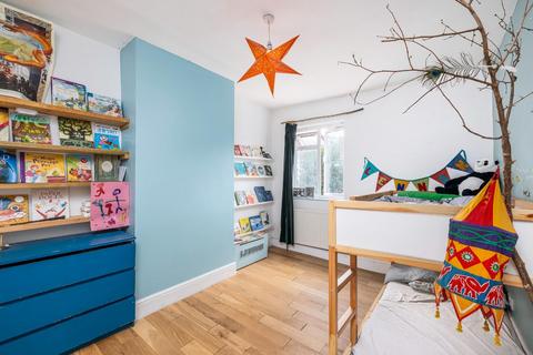 64 Barratt Street, Bristol, BS5 6DF