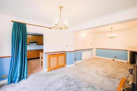 72 Dale View Avenue, London, E4 6PL