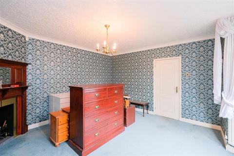 72 Dale View Avenue, London, E4 6PL