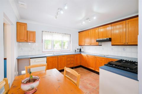 72 Dale View Avenue, London, E4 6PL