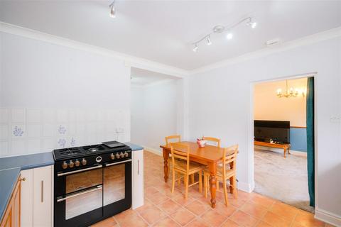 72 Dale View Avenue, London, E4 6PL