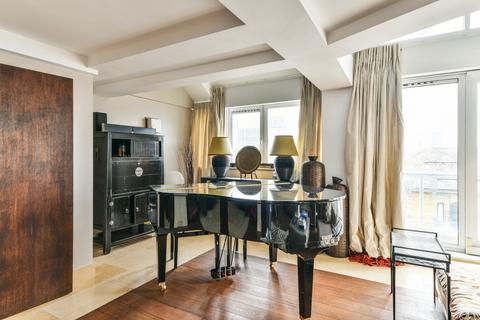 4 bedroom apartment to rent, Parkgate Road, Battersea, SW11