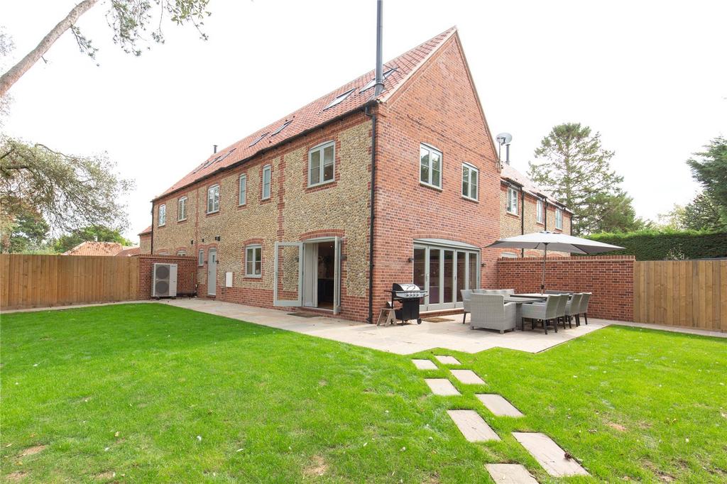 High Street, Thornham, Hunstanton, Norfolk, PE36 4 bed terraced house