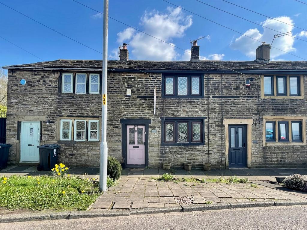 Ripponden Road, Grains Bar, Oldham 2 bed cottage £188,000