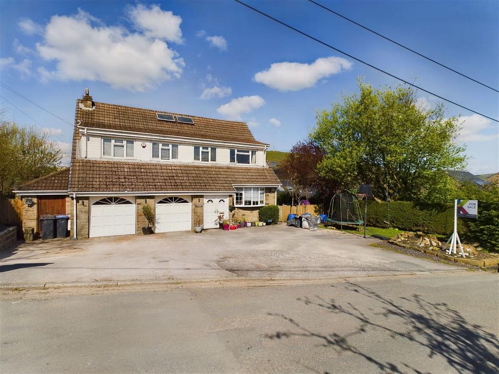Friezland Lane, Greenfield, Saddleworth 4 bed detached house for sale