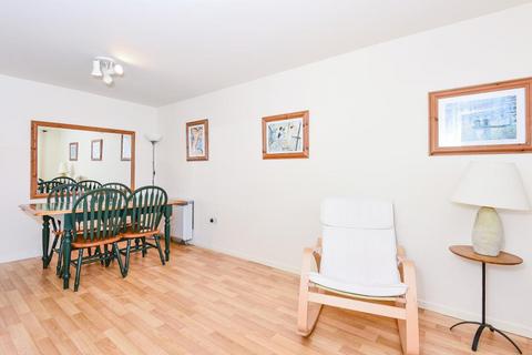 2 bedroom apartment to rent, Windsor,  Berkshire,  SL4