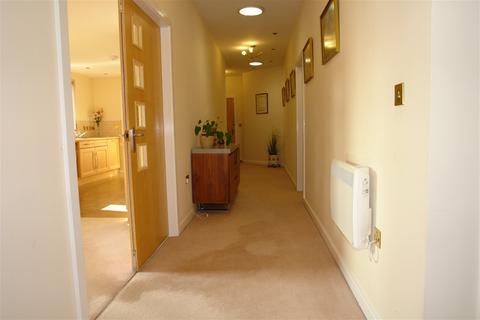 2 bedroom apartment for sale, 202 The Penthouse, Sienna Court, Chadderton, Oldham