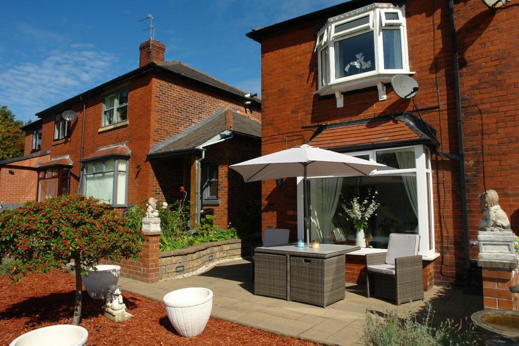 Cragg Road, Healds Green, Chadderton 2 bed mews for sale £395,000