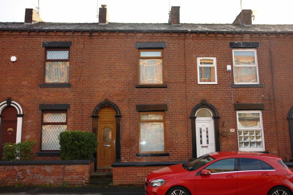 Fields New Road, Chadderton 2 bed terraced house for sale £139,950