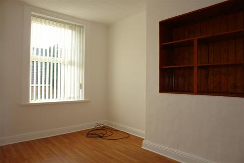 162 Fields New Road, Chadderton, Oldham, OL9 8NT