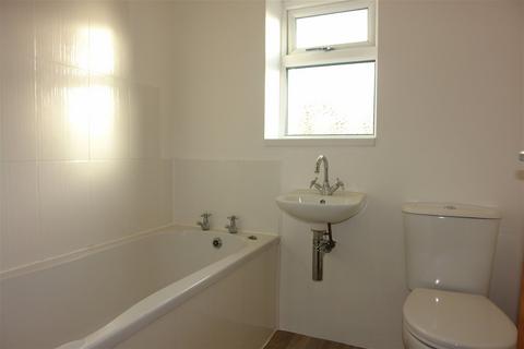 162 Fields New Road, Chadderton, Oldham, OL9 8NT