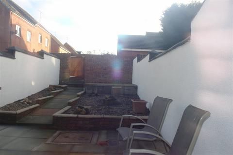 162 Fields New Road, Chadderton, Oldham, OL9 8NT