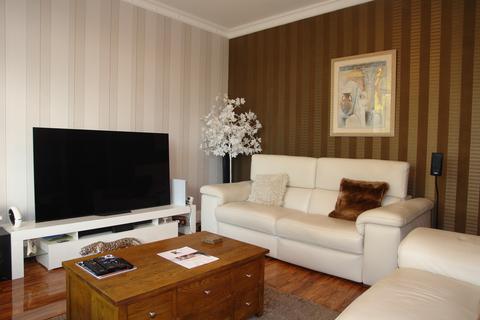 91 Green Lane, Oldham, OL8 3BB