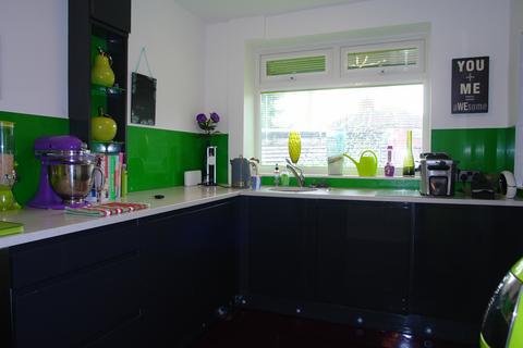 91 Green Lane, Oldham, OL8 3BB