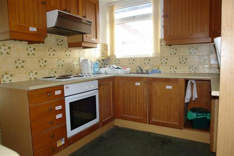 2 bedroom semi-detached bungalow for sale - Oakbank Avenue, Chadderton, Oldham, OL9 0PP