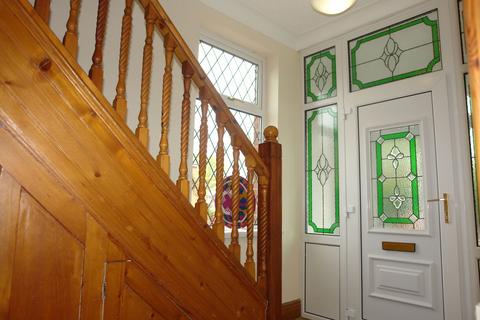 1 Thatch Leach, Chadderton, Oldham, OL9 9QX