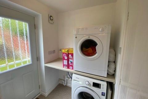 9 Hurst Hill Crescent, Ashton-under-lyne, OL6 9NJ
