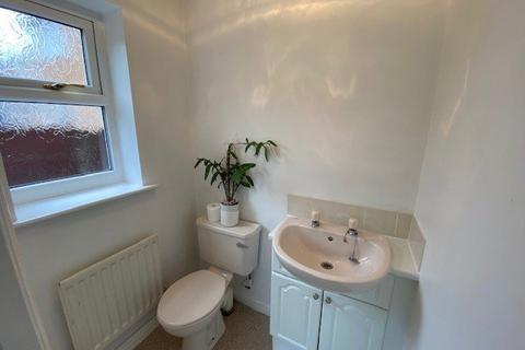 9 Hurst Hill Crescent, Ashton-under-lyne, OL6 9NJ