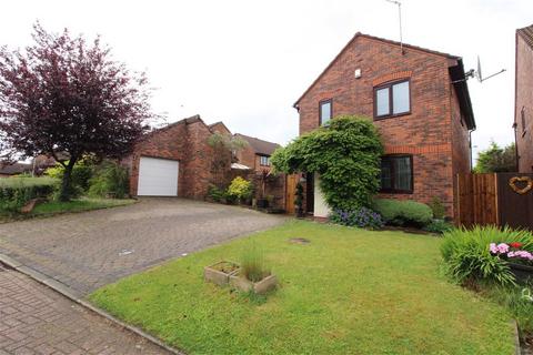 3 bedroom detached house for sale, Roachwood Close, Chadderton, Oldham