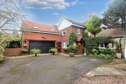 4 bedroom detached house for sale, Banner Lane, Barston, B92