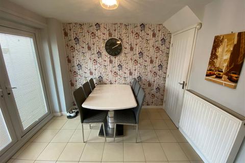 39 Cairnwell Road, Chadderton, Oldham, OL9 0NA