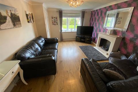 39 Cairnwell Road, Chadderton, Oldham, OL9 0NA