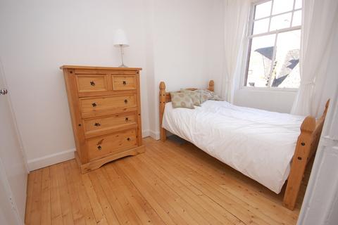 undefined, 0991L St Marys Street, Edinburgh, EH1 1TA