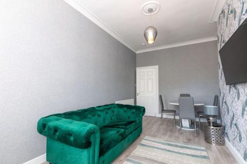 1 bedroom flat to rent, 2962L – Dalgety Avenue, Edinburgh, EH7 5UG
