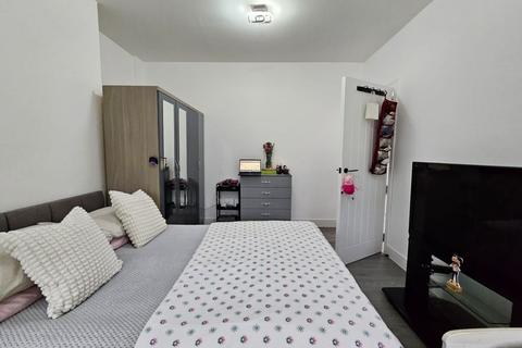 2 bedroom flat to rent, Sutton SM3