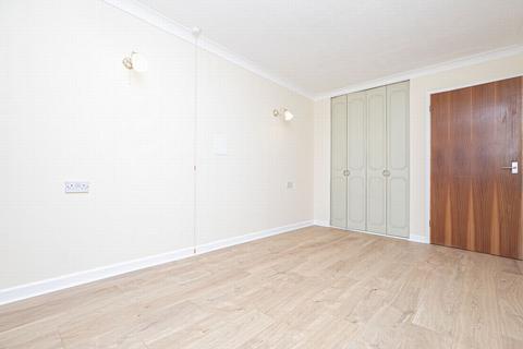 1 bedroom apartment for sale - Homebush House, Kings Head Hill, Chingford, E4
