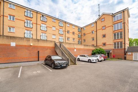 1 bedroom flat to rent, MacMillan Court, UB6 9FH