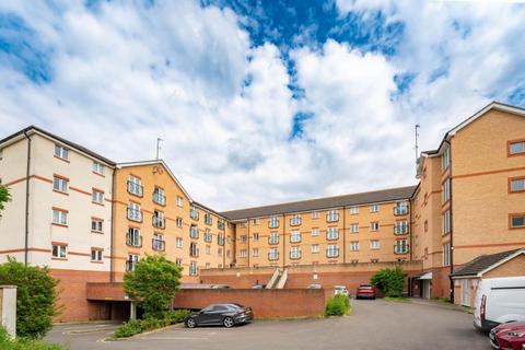 1 bedroom flat to rent, MacMillan Court, UB6 9FH