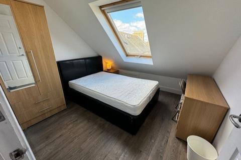 8 bedroom flat share to rent, 25P Nicolson Street, Edinburgh, EH8 9EH