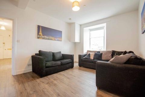 8 bedroom flat share to rent, 25P Nicolson Street, Edinburgh, EH8 9EH