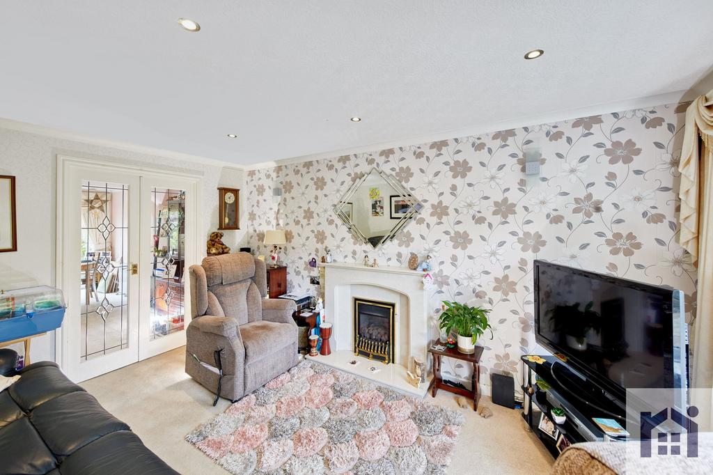 Through to the dining room